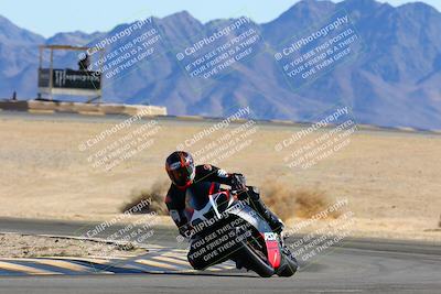 media/Jan-08-2022-SoCal Trackdays (Sat) [[1ec2777125]]/Turn 4 (1145am)/